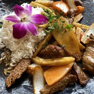 Lomo Saltado